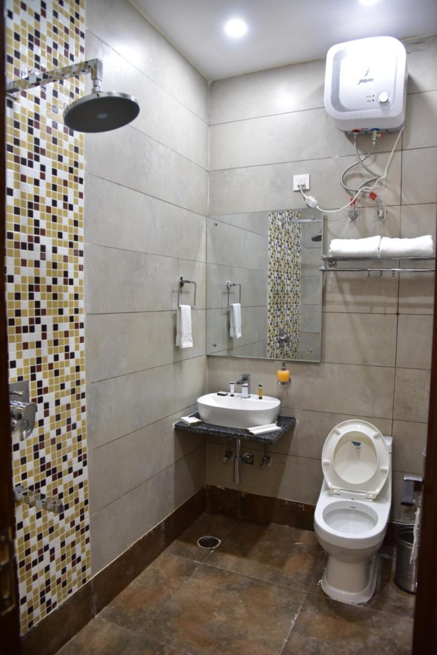 Inter Urban Hotel Rohtak ภายนอก รูปภาพ